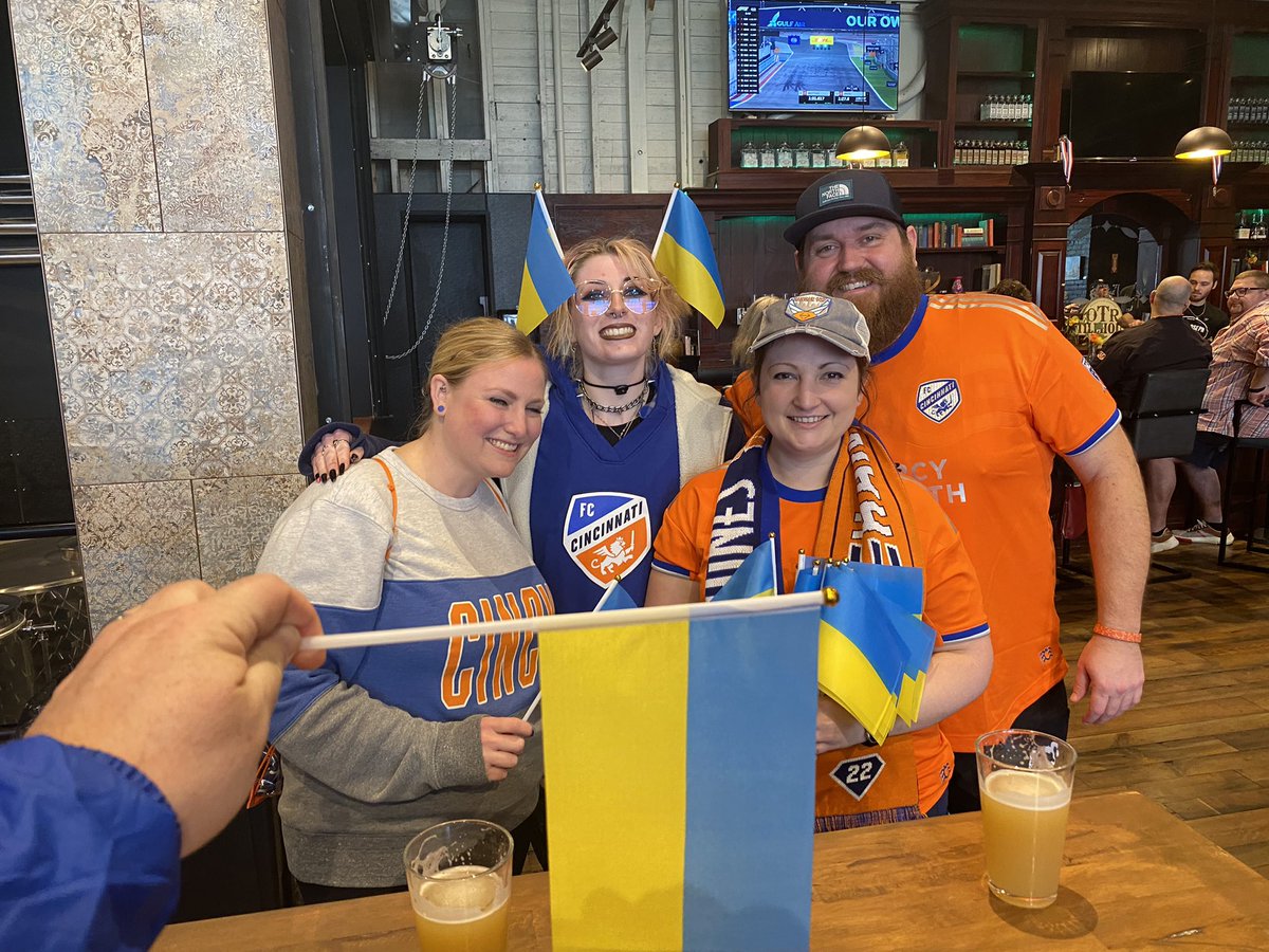 Billio's tweet photo. Time for a little Football! Hangar937 stands with Ukraine! #StandWithUkraine️ @fccincinnati @FCCdaytonGirl @Hangar937 https://t.co/lRu6Wvzk2n