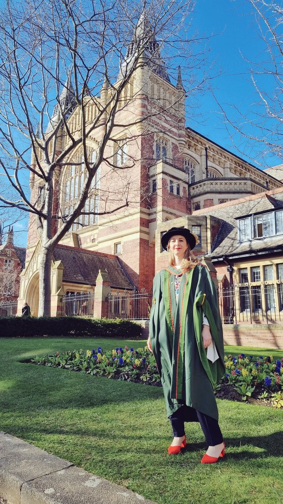It's like the UK wanted to reward our patience! What a glorious day to finally close the loop 😊 #AcademicTwitter #phdlife #LeedsGrad @AcademicChatter @LeedsUniAHC @SMLCLeeds @UniversityLeeds