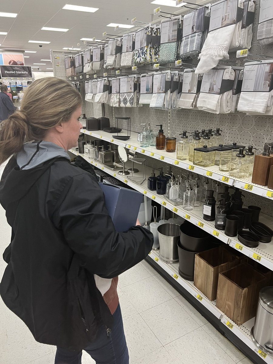 chrisbrewer10's tweet photo. On this trip from #BentonvilleToBuffalo We have watched the hogs in #MarchMadness, we have seen the awesomeness of #NiagaraFalls but I think she is mostly in awe of #Target 🤦🏼‍♂️🤣 #SendHelp #wps #RoadTrip #HerHappyPlace https://t.co/ZATmgv5PPB