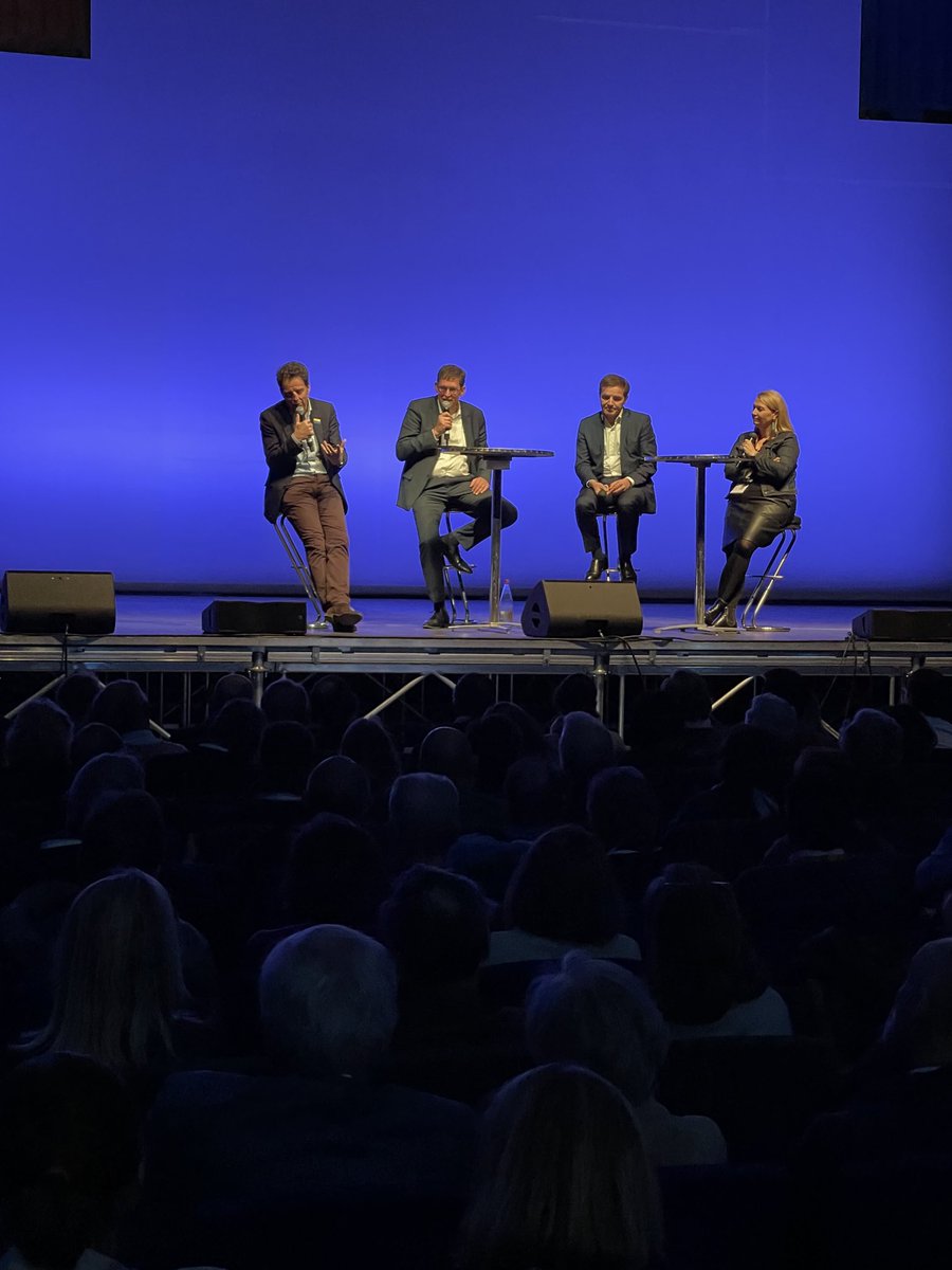 .⁦<a href="/GeoffroyRDB/">Geoffroy Roux de Bezieux</a>⁩ « peu de mouvements patronaux peuvent rassembler 1800 personnes  pour 1 séminaire de 3 jours  comme arrivent à le faire  ⁦<a href="/LesEDC/">Les Entrepreneurs et Dirigeants Chrétiens</a>⁩ »
