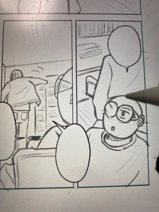 今夜もひ〜とり〜
漫画を描〜いてる〜

下描き半分くらい終わった
明日もまた描こう✒️ 