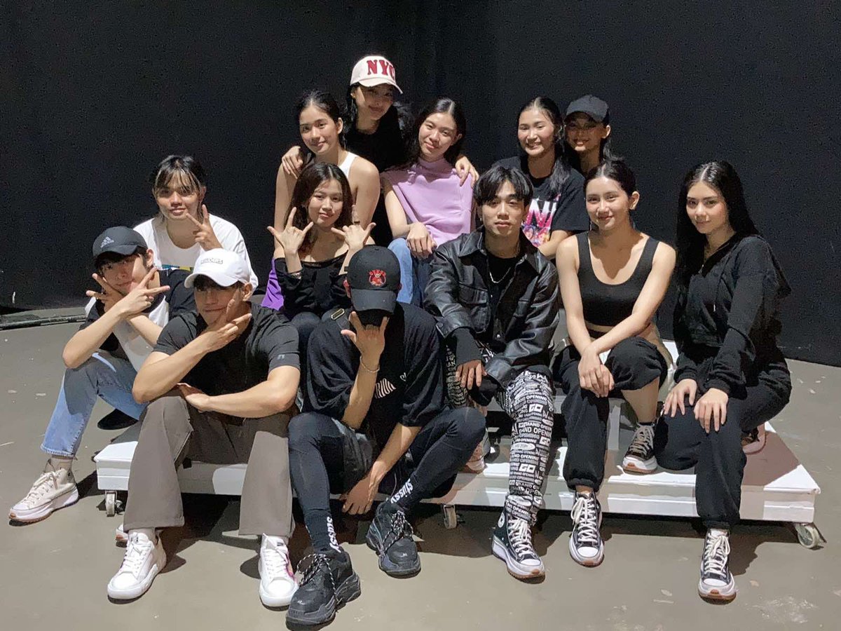 stanSBJuan9's tweet photo. I think we should all agree that March 19 is PPOP Day. Look how many PPOP groups gathered today to promote peace 🤍

SBINI19 KABATAANG PINOY
#SB19 @SB19Official #SB19xBINI_PBBTeensOpening https://t.co/BObgFvh2G6