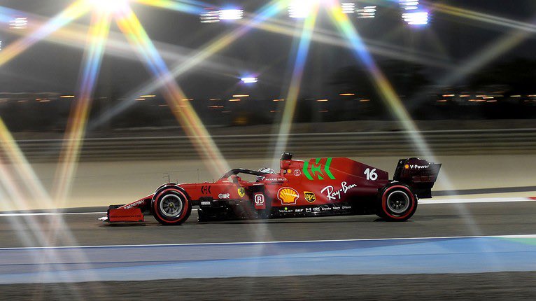 Viperfritz's tweet photo. Haas e Alfa Romeo lassù in classifica, si parla di motorone Ferrari…ma allora non dovrebbe essere il settore 1 dove la Ferrari guadagna? Il 2 non è il settore più guidato? @SkySportF1 #skymotori #f1 https://t.co/fh4jMc6hLl