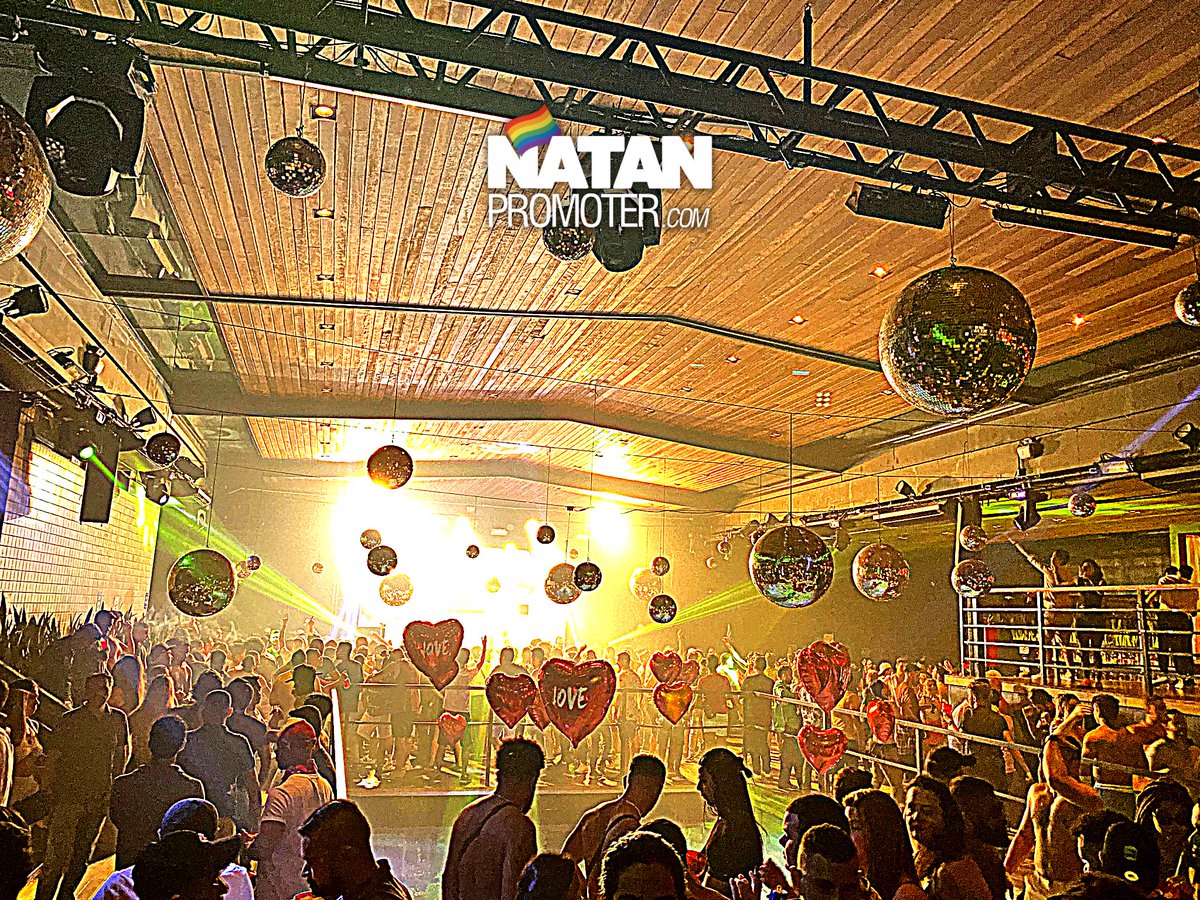 ArqtoNatan's tweet photo. HOJE (sábado, 19.03) TEM #BUBULOUNGE com a Festa Love ❤️
#ListaVip - https://t.co/bjYUz9LSOD
#festaLGBTQIA #gay #GayParty #saopaulo #LGBTQIA #eletronica #housemusic https://t.co/mvRPLKKBaK