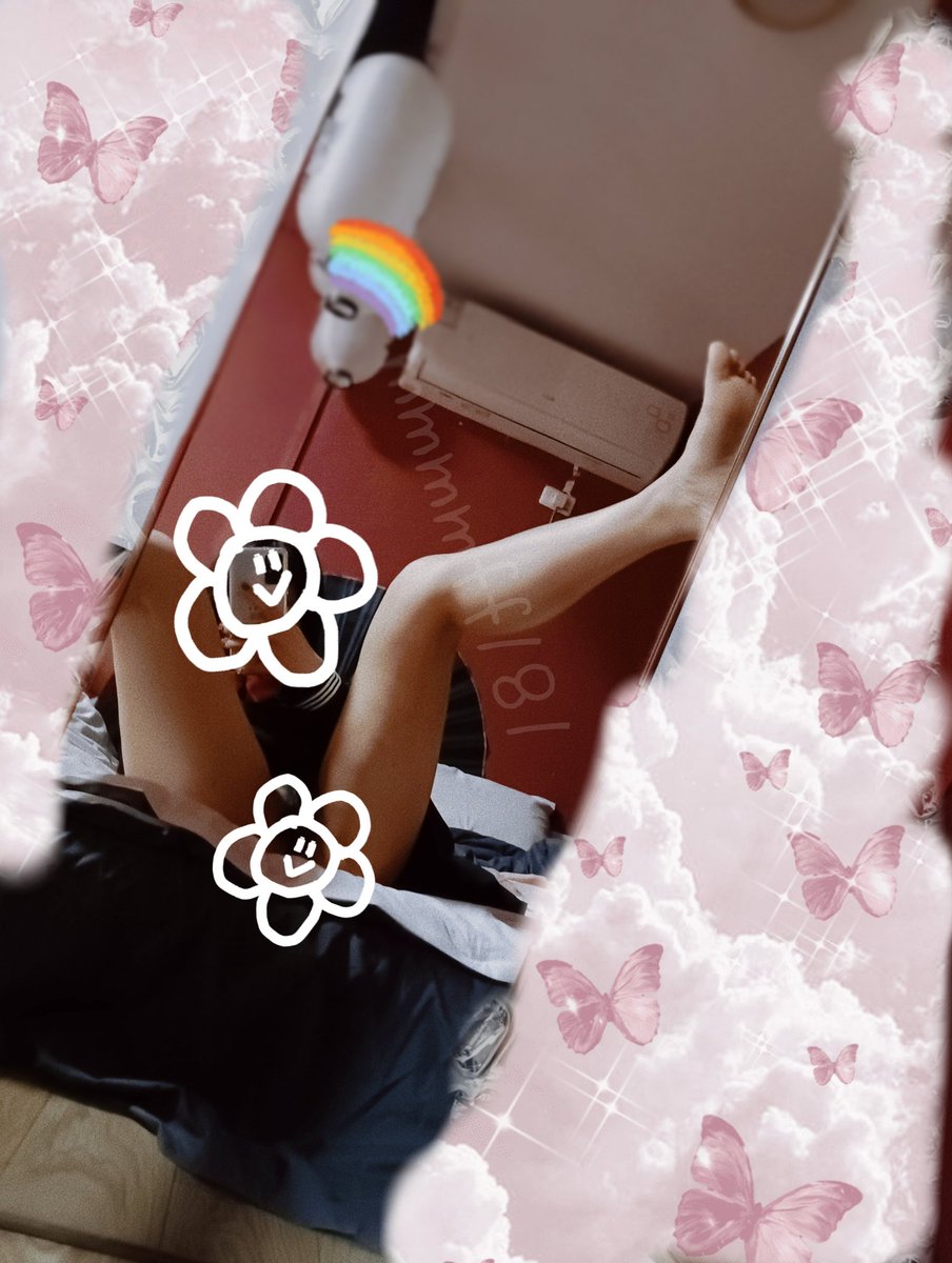 mmmmff181's tweet photo. 岔开腿？ https://t.co/c81RullIJn