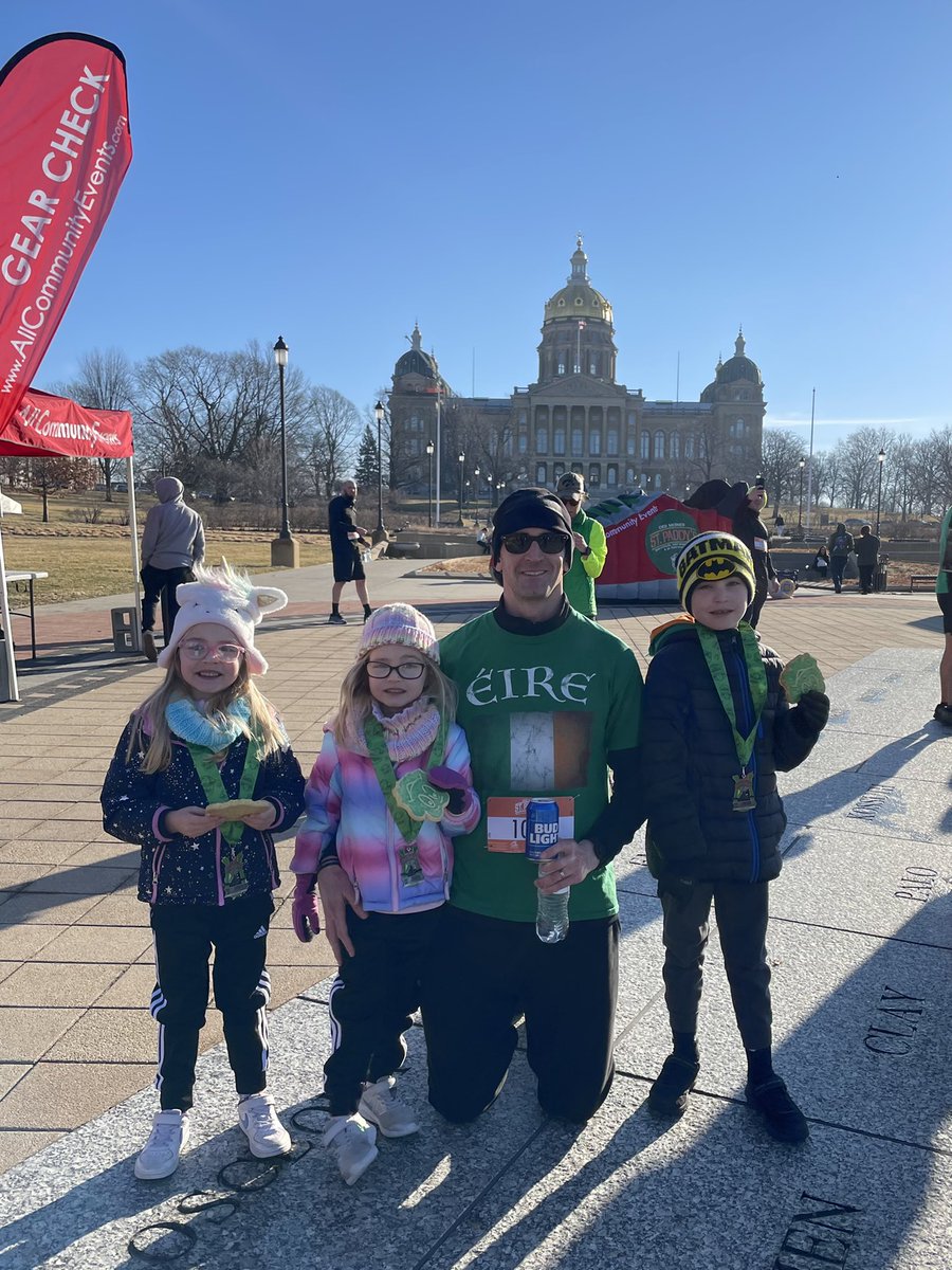 JoeMurphyIBC's tweet photo. Fun time with our leprechauns this morning 🏃‍♂️🏃‍♂️🏃‍♂️☘️☘️☘️ 
#StPaddysRun #DSMUSA https://t.co/WlhRnIOTPT