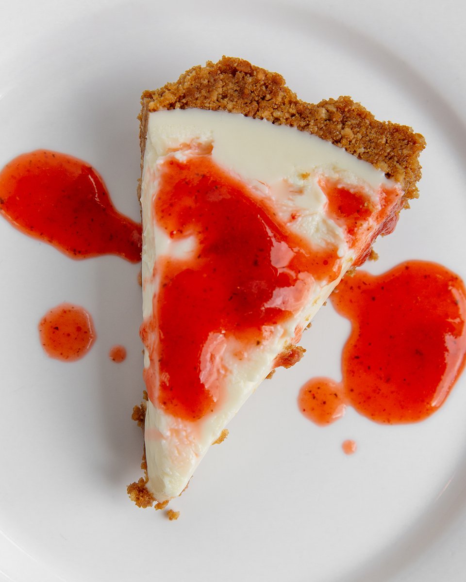 FireHenUSA's tweet photo. The key to a good dessert?  Generous Strawberry syrup portions.  Try the key lime pie with lunch today! https://t.co/maVLKvtmdX