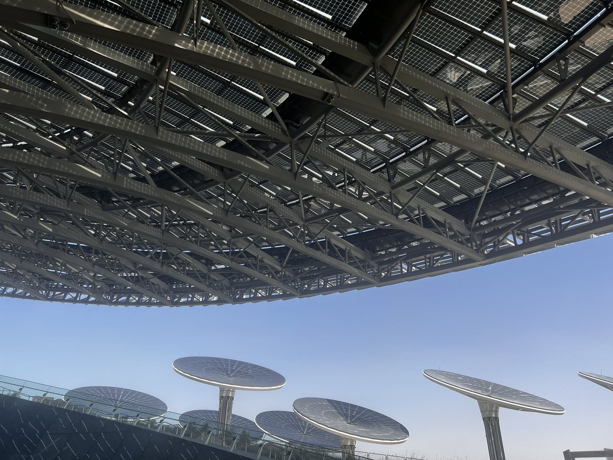 BuildLaw_ArtTea's tweet photo. #Expo2020 - Amazing buildings and awe inspiring size. Favourite bit obviously was seeing @burohappold amazing #Sustainability Pavillion ๐ฎ. Least favourite bit was being unable to see in most of pavilions without being willing to queue for 2 hours a piece #queuesystems #tech https://t.co/iSx4LG2c2D