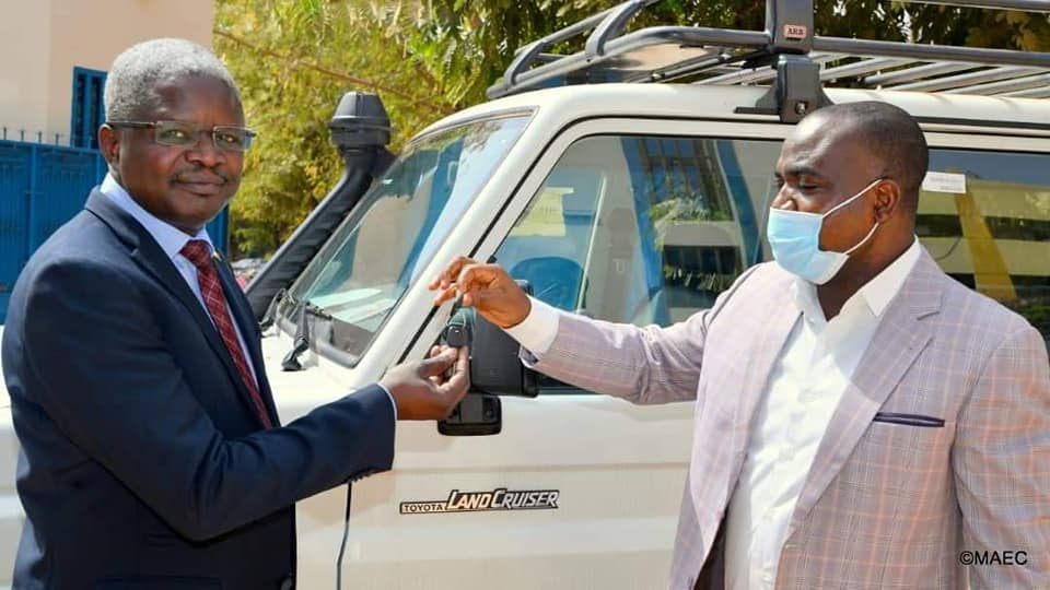 CONAREF_BF's tweet photo. Le Haut-Commissariat des Nations Unies pour les réfugiés au Burkina Faso a renforcé les capacités opérationnelles de la Commission Nationale pour les Réfugiés (CONAREF). Il a remis le lundi 28 février 2022, à Ouagadougou, un véhicule tout-terrain au SP de la CONAREF. https://t.co/qzsVinHWt3