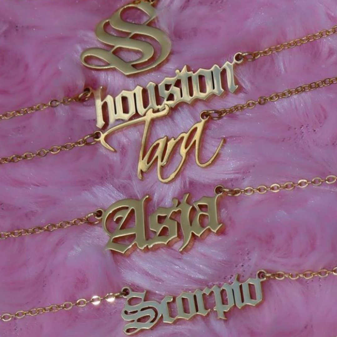 SHOPKAECHE's tweet image. Perfect for your girls night goodie bags 💗✨ Shop pieces that are personalized to each friend on KAECHE.com 

 #KAECHE #SHOPKAECHE #tarnishfreejewelry #18kgold #goldplatedjewelry #qualityjewelry #goldjewelry #blackownedjewelry #shopnow #sunnines #ankle...