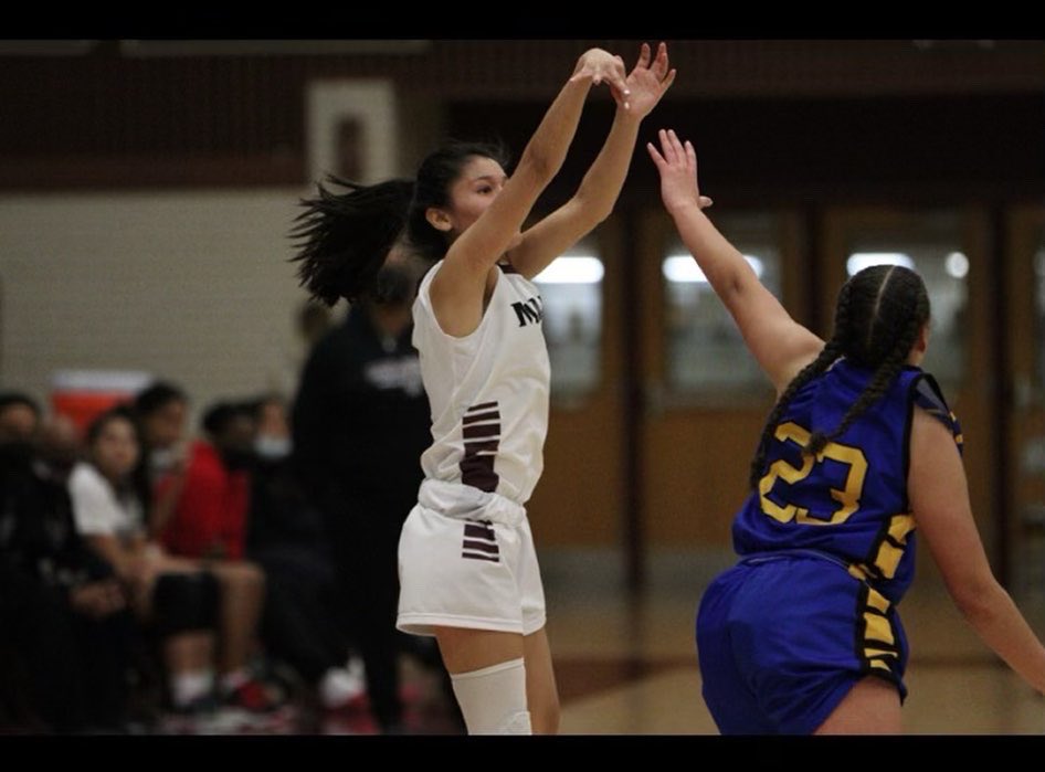 MACHINE_Hoops's tweet photo. #MACHINEOfTheDay Junior Litzy Gonzales (@litzyxgonzales) 🦾🔥 She made 2nd Team-All Region this season @mvladymajors not to mention she has hardcore strap down defense that the MACHINE crew has grown to know and love 🏀🔥🦾 Way to go Litzy! 🎉 Another #MACHINEStrong season! https://t.co/yQZ42kNARs