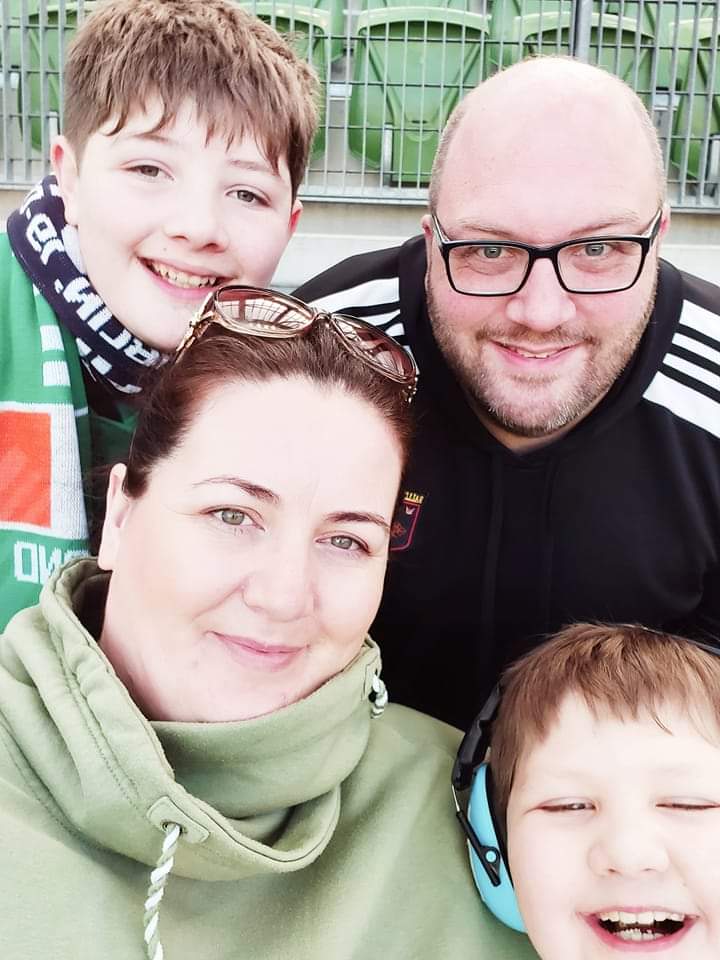 Rob_apk's tweet photo. #shouldertoshoulder @AVIVAStadium https://t.co/MhDIsRCf7h