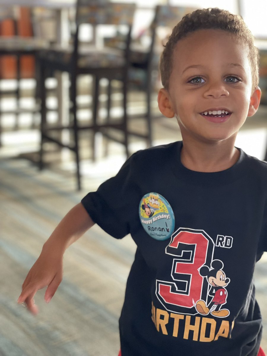 RonanMoore19's tweet photo. Kicking off my birthday weekend @WaltDisneyWorld https://t.co/iXPuzAfQYk