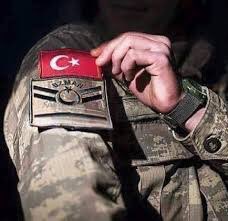 seda_capraz's tweet photo. #AliUzmanYalnızDegil https://t.co/kCbD1onWLi