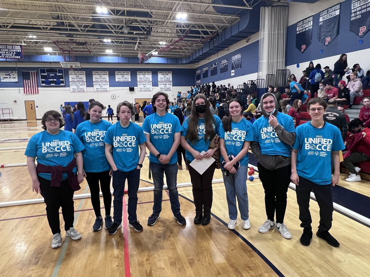 CHSstucoadvisor's tweet photo. Carver representing in a Saturday at @SpOlympicsMA Unified Bocce hosted by Pembroke HS… great group of Student Council and Best Buddies 🔥🔥 kids @CarverHighStuco @CMHSBestBuddies @BestCarver #Inclusion @ScottKnief 👍👍 https://t.co/Il06v9bsw3