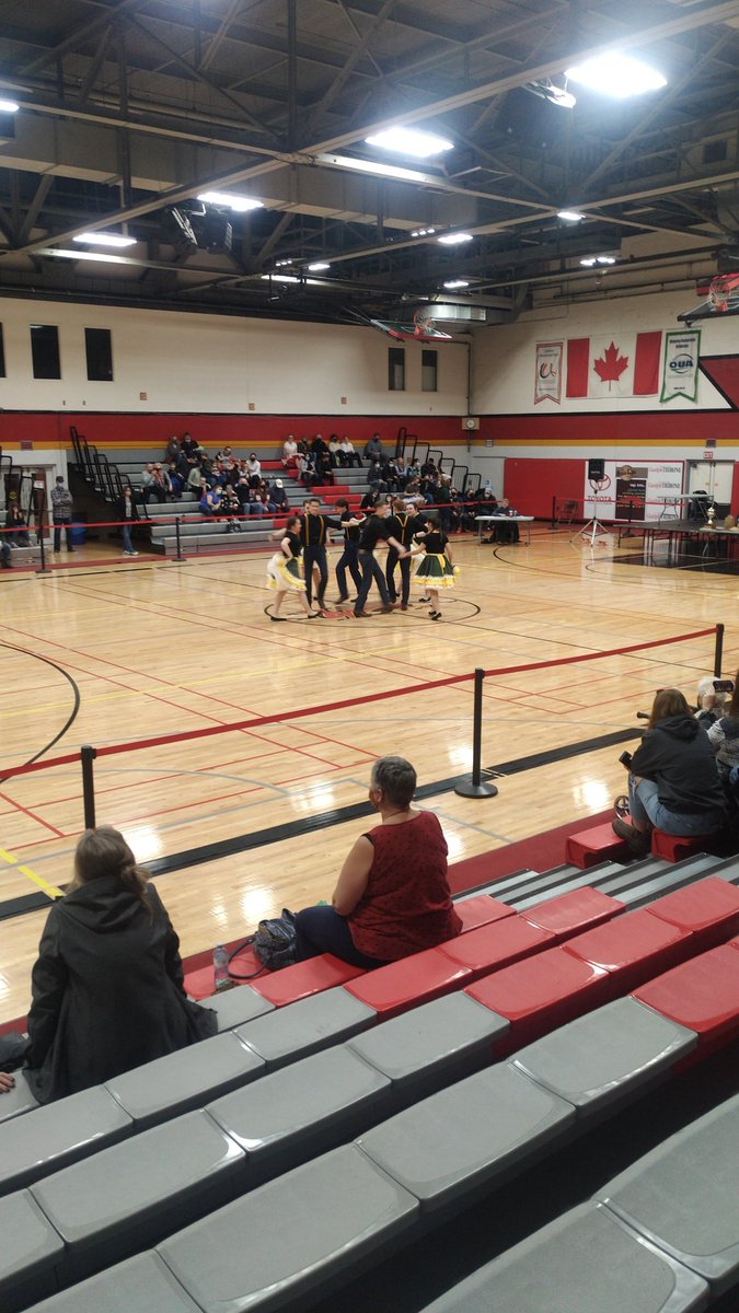 maplevue's tweet image. At the uofg square dancing completion bring back memories .watching daughter Lexy