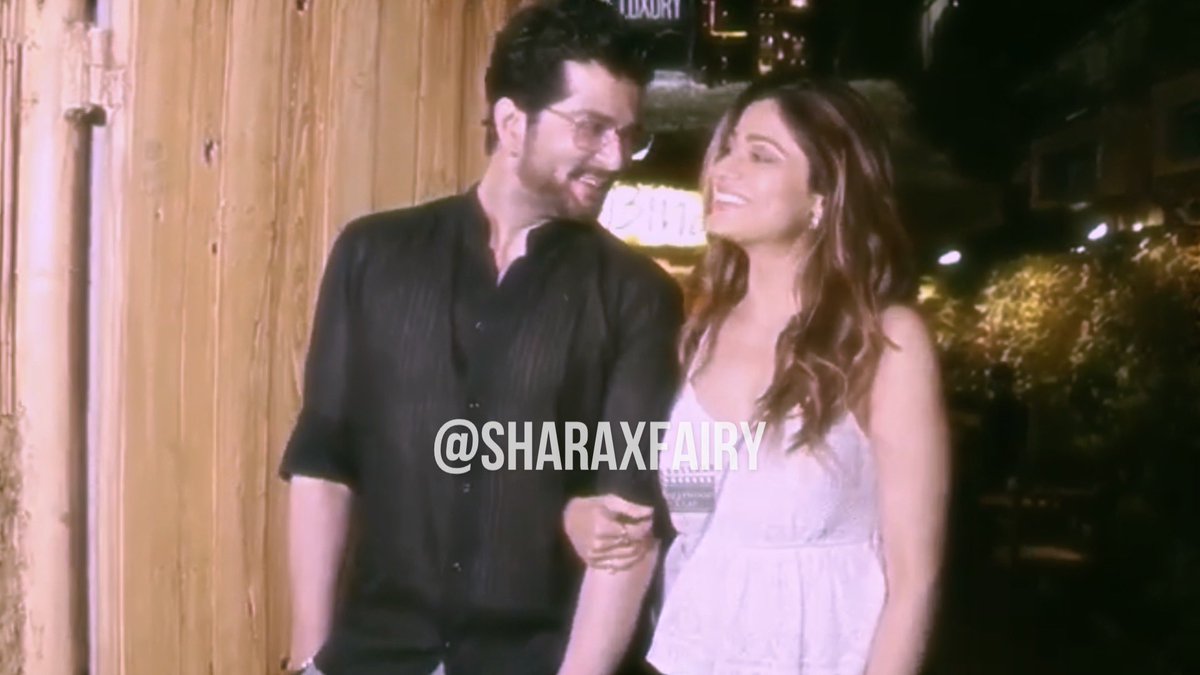 shamitaxfairy's tweet photo. my heart, omg pwease🥺💗
#ShaRa #ShaRaFam #ShaRaForever #ShamitaShetty #RaqeshBapat https://t.co/LVMxr1o8Yw