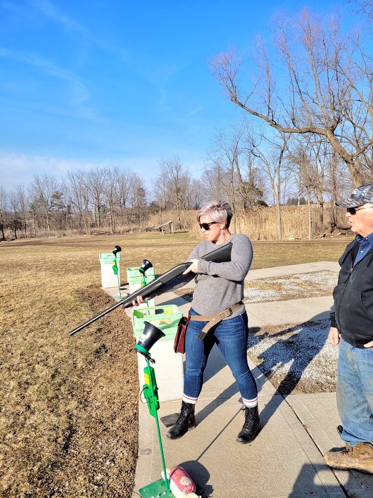 free2fly27's tweet photo. #trapshooting #shotgun #remington #firsttime #ishota16 #natural #natureheals #getoutside #springtime #NoRegrets #livingmybestlife 😍 https://t.co/JfGVvKnlpD