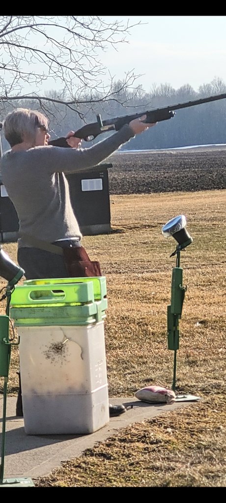 free2fly27's tweet photo. #trapshooting #shotgun #remington #firsttime #ishota16 #natural #natureheals #getoutside #springtime #NoRegrets #livingmybestlife 😍 https://t.co/JfGVvKnlpD
