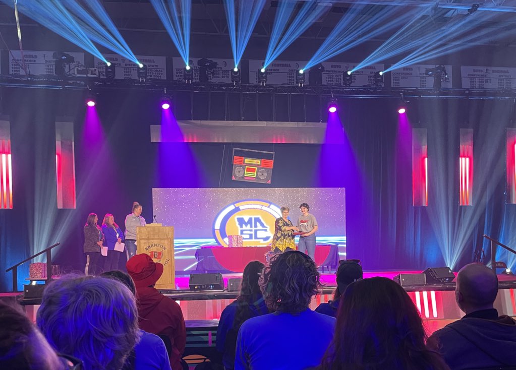 JeffCityStuco's tweet photo. We got to honor two Distinguished Student Leaders at #MASCState22 this year: Student Body Prez, Lily Williams and Student Body Vice Prez, Addison Ganey! Congratulations and thanks for all your hard work!! https://t.co/aDa6zjogxN