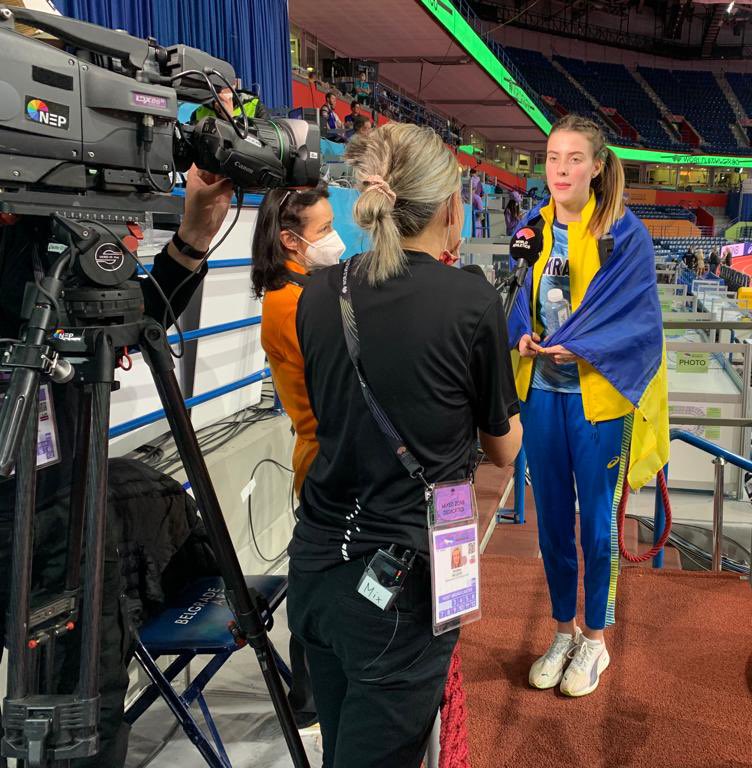 The privilege of my job is unquestionable - to meet the world’s best athletes. But today’s interview with refugee and new @WorldAthletics indoor HJ champion Yaroslava Mahuchikh was one which will always stand out. 🇺🇦