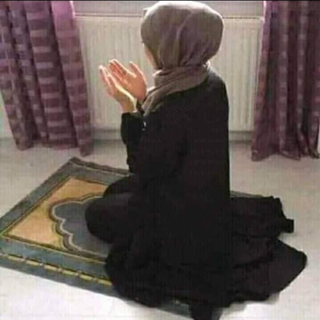 zfatima89's tweet photo. سُبْحَانَ رَبِّیَ الْاَعْلٰی"

اور جتنا سکون سجدے میں ہےدنیا کے کسی کونے میں نہیں❤️🤗 https://t.co/KM9t55SFLD