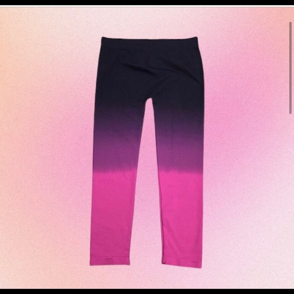 Joy2the11673933's tweet photo. So good I had to share! Check out all the items I'm loving on @Poshmarkapp from @susieqs2 #poshmark #fashion #style #shopmycloset #ellison #modiva: https://t.co/u7fUPWZAbU https://t.co/ZAN5xQ8QiR