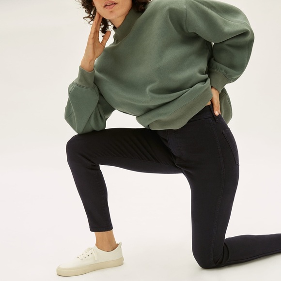 aspentreeshop's tweet photo. So good I had to share! Check out all the items I'm loving on @Poshmarkapp #poshmark #fashion #style #shopmycloset #wedgwood #madewell #americaneagleoutfitters: https://t.co/Pqn5IvBG30 https://t.co/zGtiqZznPi