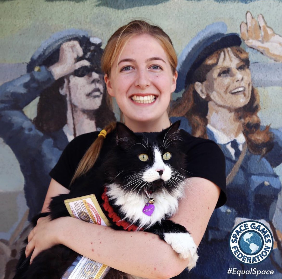 SpaceGamesFed's tweet photo. #SpaceCat and @AstronautAbby make one purr-fect duo 😍 #Caturday #sendbacksaturday @CelebuCat https://t.co/b284XKLUl7