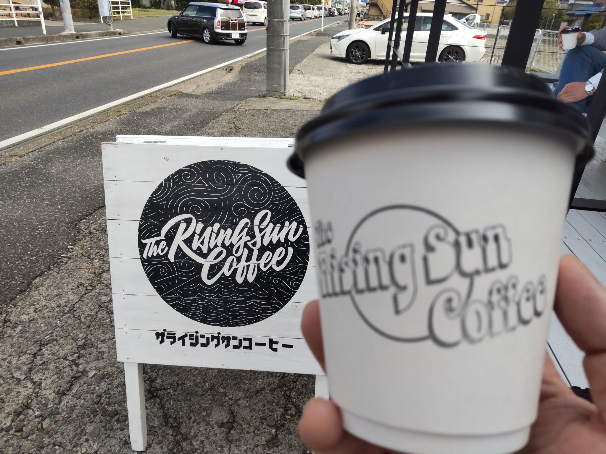 坂口憲二のコーヒーショップの場所はどこ ブランド商品も魅力的だった Every Trends