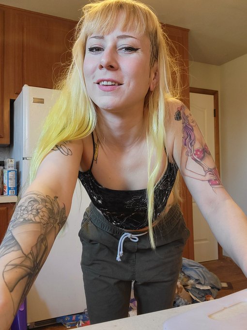 I terminated my lease early, and sold all my stuff. 🙃 lol call me crazy but I was tired of being miserable