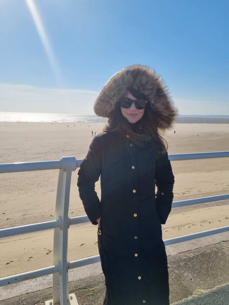 rebecca keatley 🇺🇦 tweet media