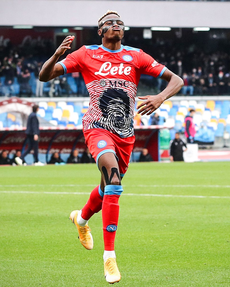 Officialball16's tweet photo. Osimhen doing the lords work in Napoli 
#victorosimhen 
#Top4 
#TopBoyNetflix 
#DanielRegha 
#LekkiGirl 
#BrexitReality 
#DemocracyNotAutocracy 
#italytwitter 
##italy https://t.co/okXBLeeFWl