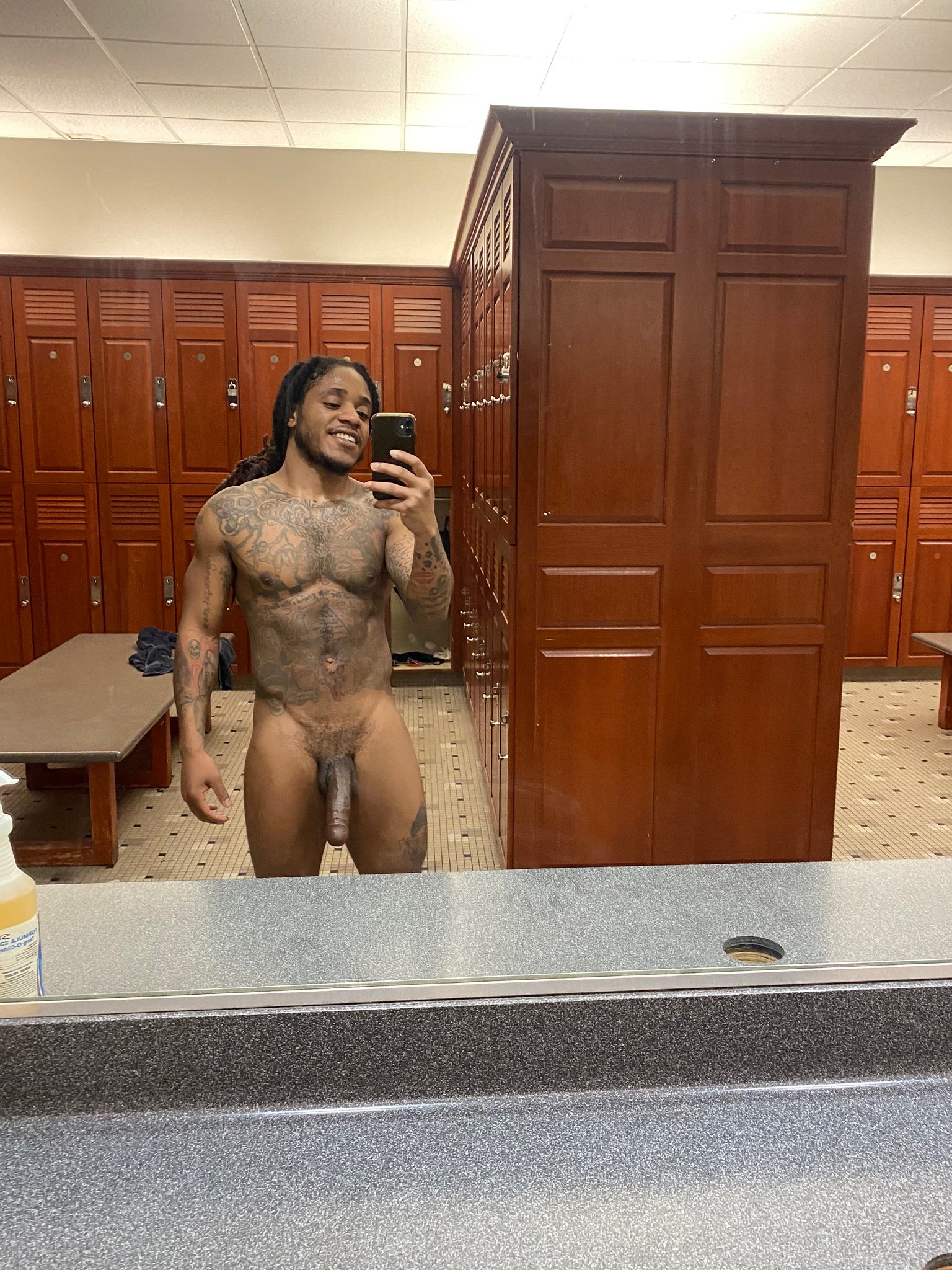this what happens when there's nobody at the gym 😏 RT if you could be a perfect gym partner 😈 https://t.co/F4glSU6bfW https://t.co/xfdw8bvGtf