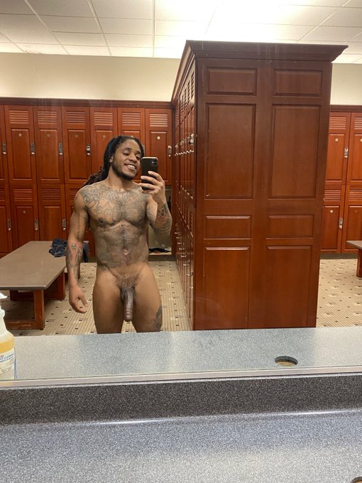this what happens when there's nobody at the gym ?
RT if you could be a perfect gym partner ?
https://t