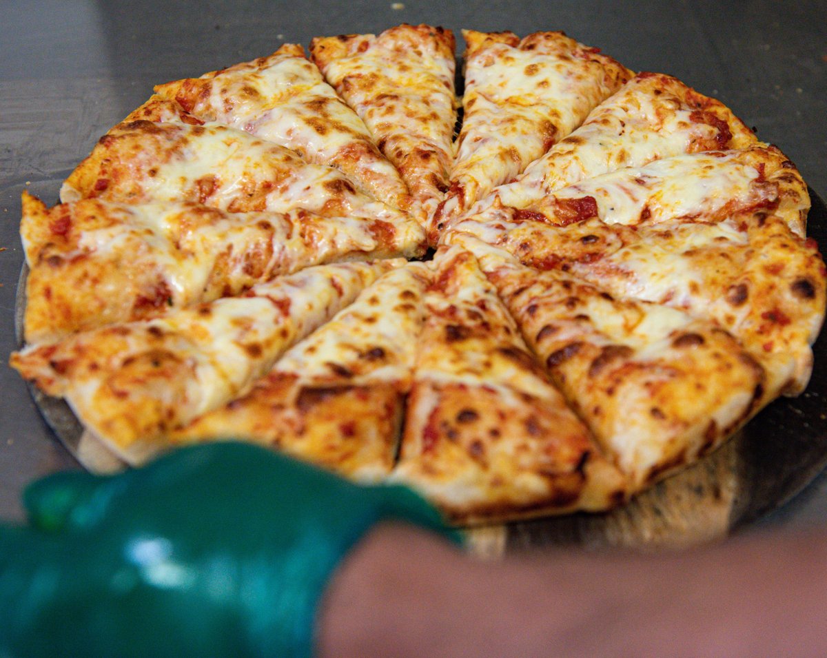 Fresh pizza 😍 Because you deserve it!
