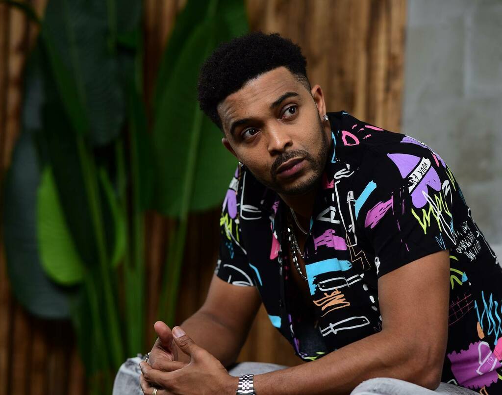 T_Ansyto's tweet photo. King of Sounds 👑 #maestro #saka #music #lifestyle #tansyto #brandambassador #kingofbeats #worldmusic #worldsounds #raboday #prezidanraboday #model #trapkonpa #diyosa #yonmaestropayonjwèt👑👑👑🇭🇹 #originaltrapkonpa ,  Pics and Edits by @maybelinephotography  Styled by @cassi… https://t.co/MILBXAhrvm