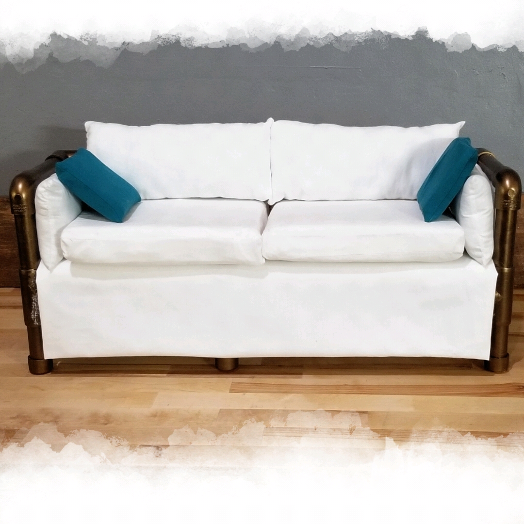 MelissaMelorie's tweet photo. The 1/3 sized bjd loveseat is done. It turned out pretty good for parts I had laying around.

#dollartist #dollartistry #dolllife #dollstyle #dollshouse #dollcommunity #dollstargram #dollstagram #dollhouse #bjdfurniture #bjddiorama https://t.co/88auQNi2fu
