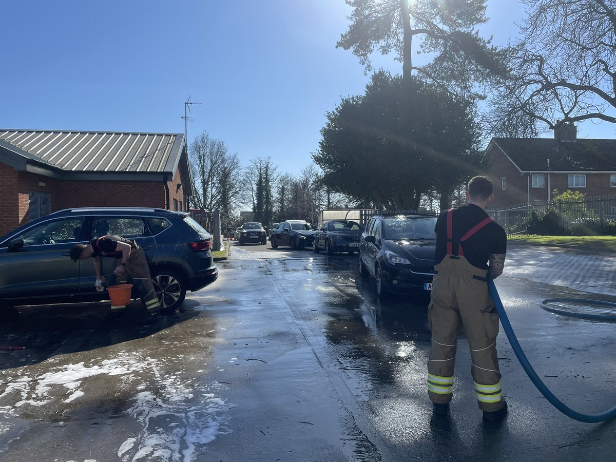 NthLowestoft16's tweet photo. Fantastic car wash for @firefighters999 today. Non-stop for 7 hours and raised a staggering £1263. Thank you #Lowestoft and #SaharaSand. Thanks Green Watch at @LowestoftSouth and @HmcoastguardL. @SuffolkFire https://t.co/VWnqvI8700