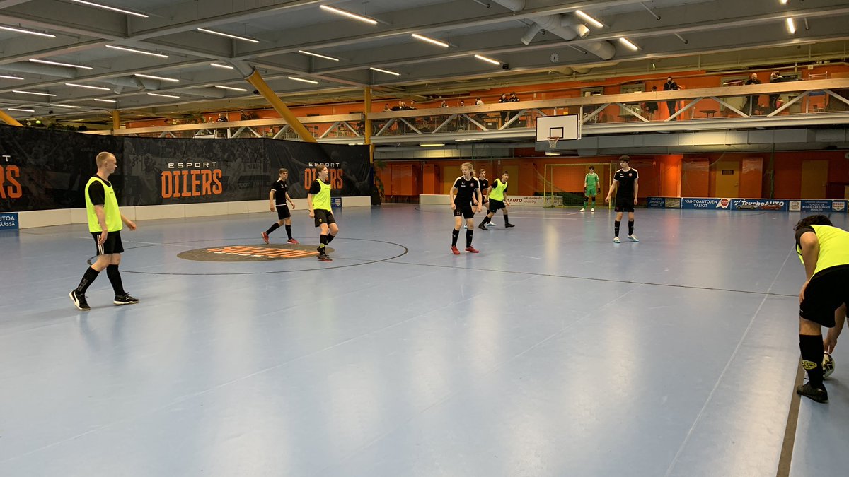 Futsalin P16/ykkönen saatiin tänään päätökseen, vikalla pelikerralla saldona voitto ja tasuri sekä lopullisessa sarjataulukossa kunniakas kolmossija. Kiitos kaikille vastustajille, kivaa oli ⚽️⚽️⚽️ Sarjataulukko löytyy täältä: tulospalvelu.palloliitto.fi/category/FP161…