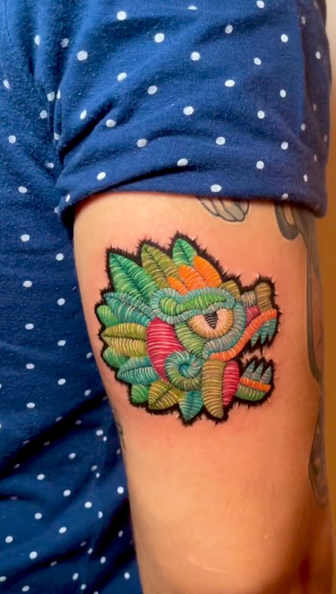 AsmrJulieta's tweet photo. I’ve never seen this style of tattoo! It’s called “bordado” and it resembles Hispanic embroidery 😍 https://t.co/c1IL4vld86
