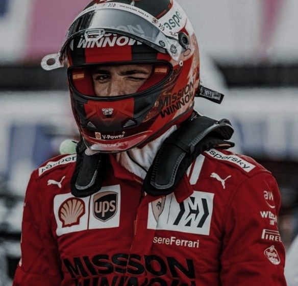 libraewa's tweet photo. ten profil to Carlos Sainz Jr love zone https://t.co/wwkjJRIvsF