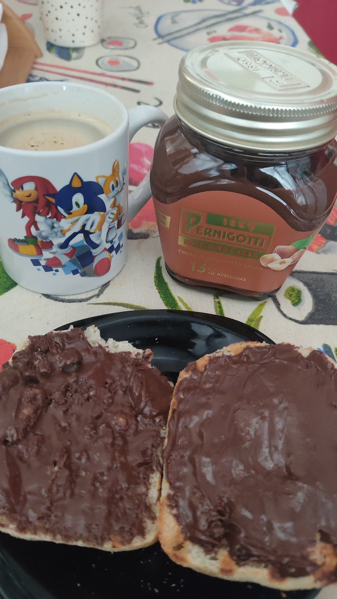 UnderWorld_1982's tweet photo. #mirienda #merienda #pernigotti #since1860 #sonic #sonicthehedgehog https://t.co/U0Jkx3tjt1