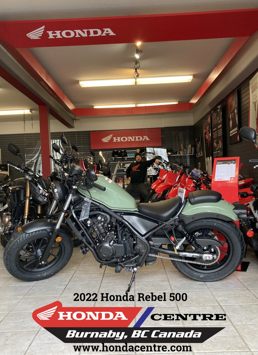 hondacentre's tweet photo. The new 2022 Honda Rebel 500 is cool on the highway and is quick and nimble around town. That low seat height is perfect for the vertically challenged and those looking for that quintessential cruiser experience. Available now!  604-293-1022 https://t.co/aa4UpDZfPi