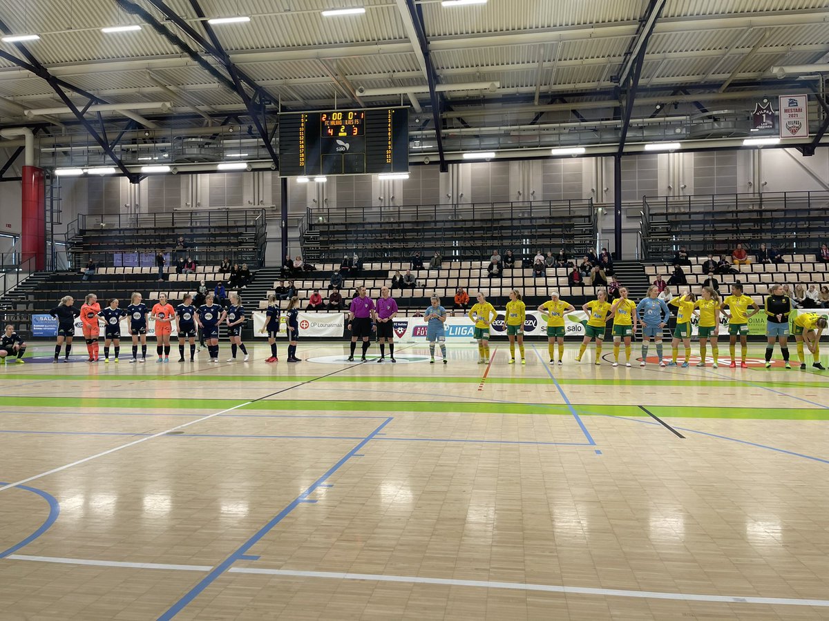 Naisten liigassa edustuksen runkosarja päättyi 4-3 tappioon FC Halikon vieraana. Ilona Mikkelä selkeästi Ilveksen parhaana (1+2).Tamperelaisten sijoitus runkosarjassa lopulta kuudes ja parin viikon päästä alkavien pudotuspelien puolivälierissä vastaan tulee FTK-Tornio. #futsalfi