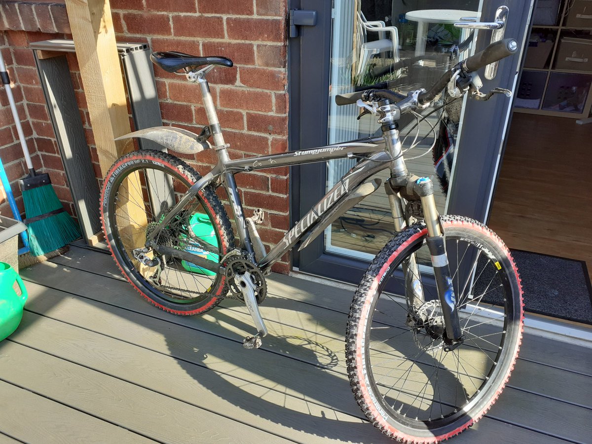 AndyGolborne's tweet image. Old school.  26&quot; hardtail.  #keepitproper #MTB