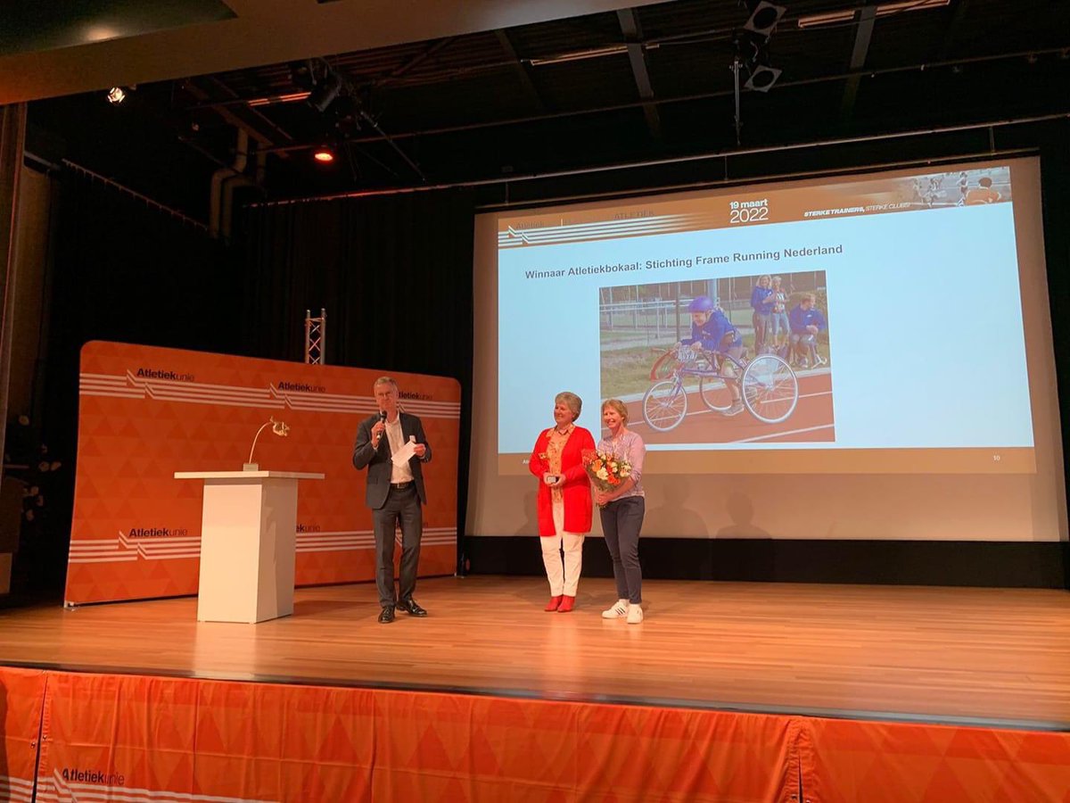 RacerunningNL's tweet image. We zijn supertrots dat de Atletiekunie FrameRunning heeft gekozen voor de allereerste Atletiekbokaal! Met dank aan alle trainers, atleten en natuurlijk onze sponsoren. @gehandicaptkind, @DKuytFoundation, @zorgenzekerheid