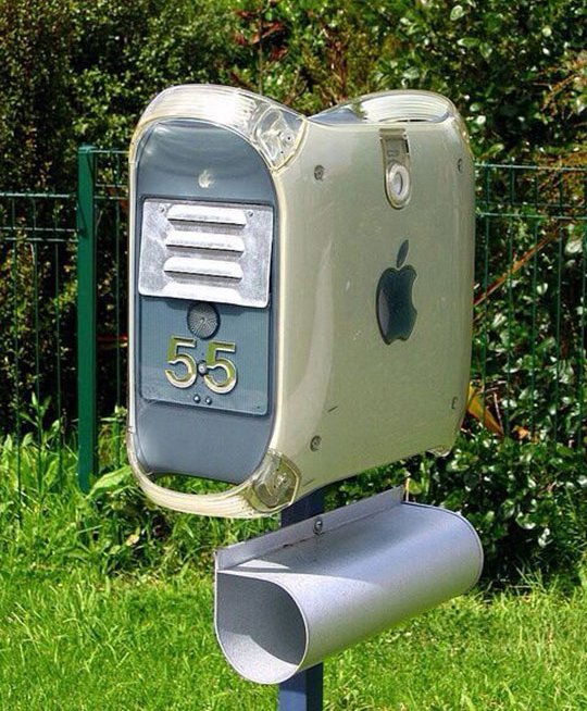VingTroiSeize's tweet photo. No more excuses: you can write us a letter!
#computer #retrocomputer #Apple #PowerMacG3 @Apple https://t.co/1rehqQGwSj