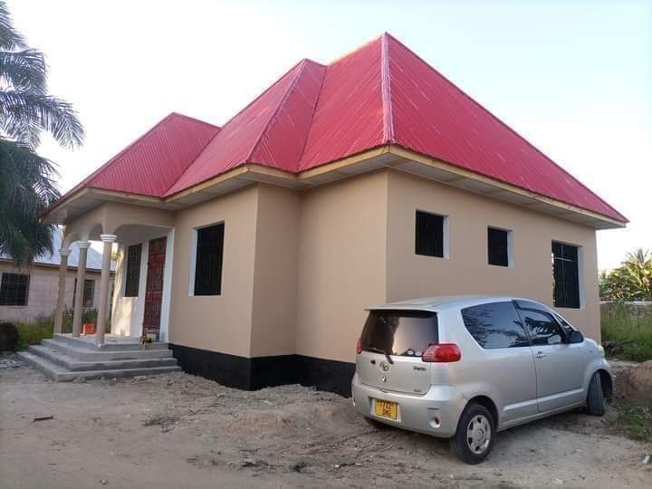 dalalitesha's tweet photo. HOUSE FOR SALE
LOCATION NEAR CHANIKA
FIXED PRICE: MILION 25
3BedRoom &amp; 1Self Contained &amp; Kitchen &amp; Dinning &amp; SittingRoom &amp; Public Toilet &amp; Allumminium Windows Sliding &amp; Car Parking Space

CONTACT:
0714-021698---WhatsApp
0754-470902
0788-193206 === TESHA https://t.co/BW72oGBON2