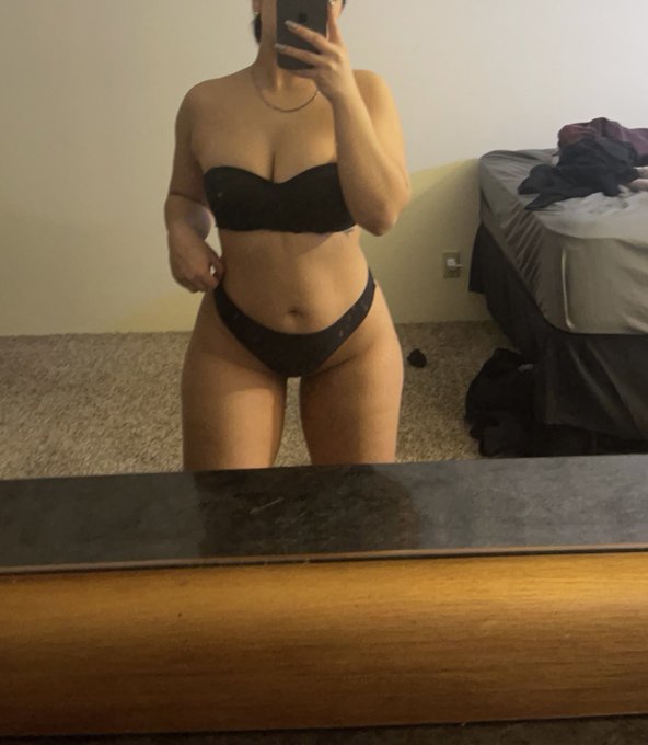 Cute matching set I got today🔥🥰  #onlyfans #onlyfans  https://t.co/HroF3dmddq https://t.co/ZcqjWeMoa<a href="/tag/onlyfans"class="tags">#onlyfans</a><a href="/tag/onlyfans"class="tags">#onlyfans</a>